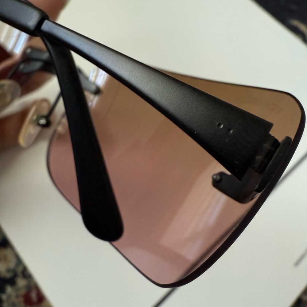 CHANEL Brown Gradient Rimless Sunglasses (RARE) - Picture 7 of 9